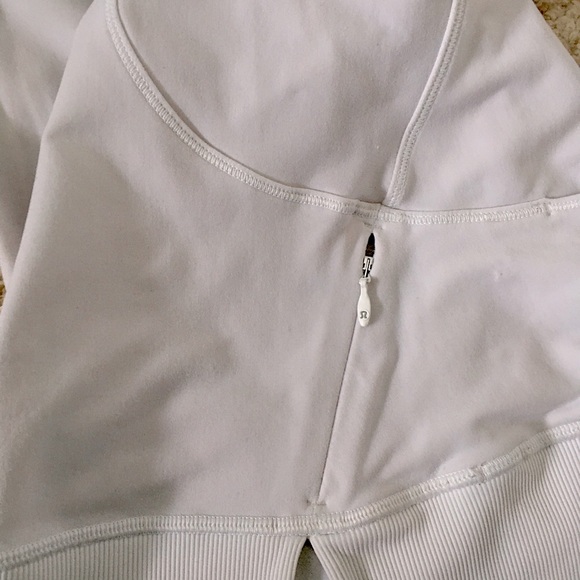 Lululemon Flurry Fighter Pullover
White/light lilac Size 4 - Picture 14 of 15